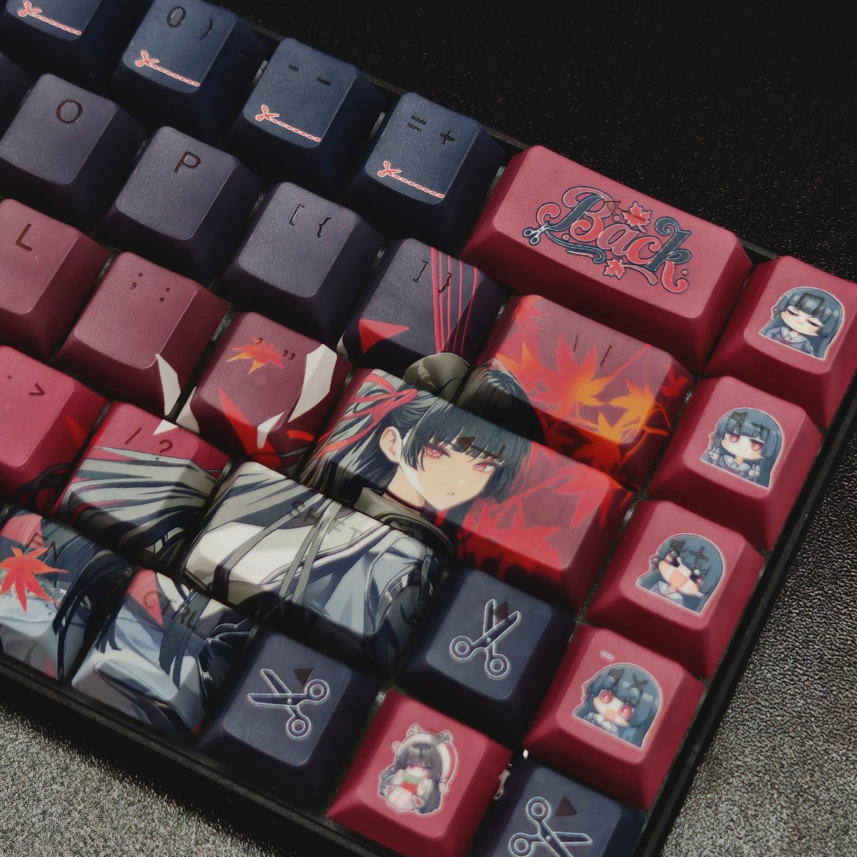 Kuchiba Chisa — Wuthering Waves 122-Key PBT Dye-Sub Keycap Set